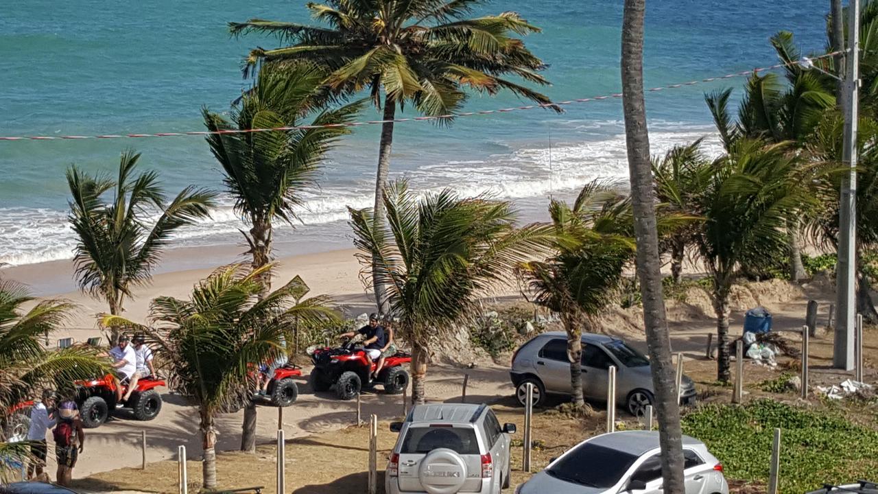 Praia Tabatinga Ap Beira Mar Com Vista Deslumbrante Da Praia จากูมา ภายนอก รูปภาพ